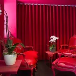 Hotel La & Paris