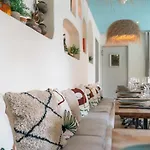 Hotel La & 3*