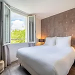 La & Hotel Paris