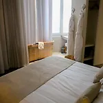 La & Hotel