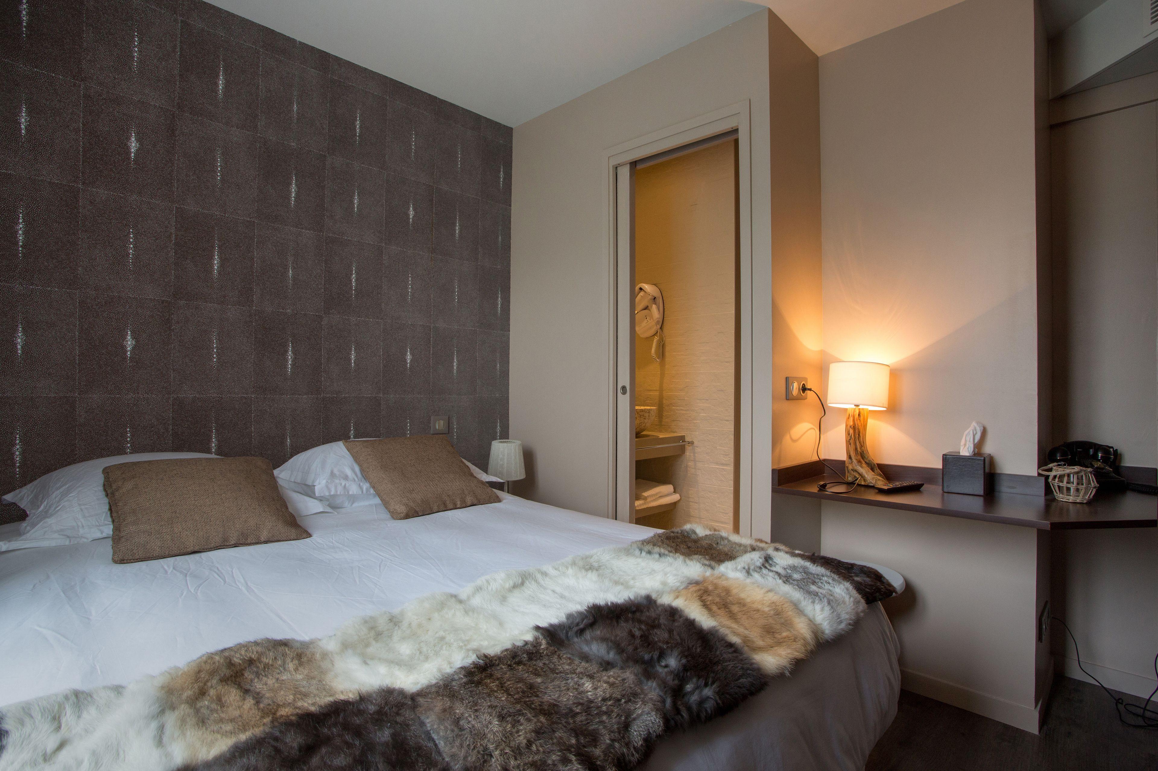 Hotel La & Paris